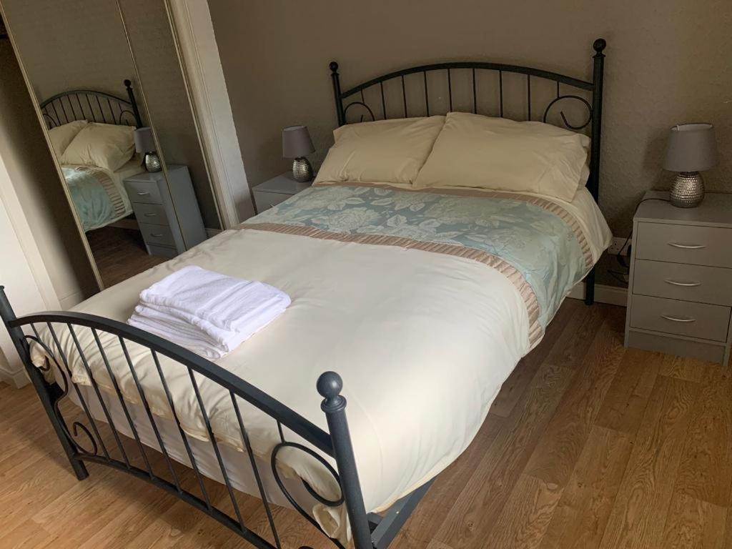 2 Bedroom Central Apartment 에든버러 외부 사진
